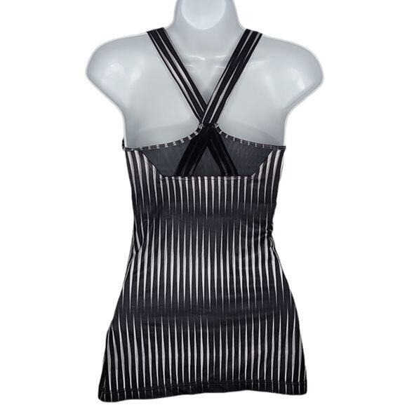 Ivy Park XS Multicolor Kaleidoscope Abstract Stripe V-back Athletic Tank Top - Picture 4 of 9